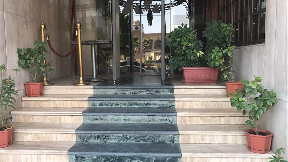 Hotel Royal Marshal ไคโร ภายนอก รูปภาพ