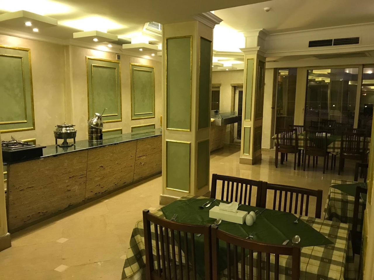 Hotel Royal Marshal ไคโร ภายนอก รูปภาพ